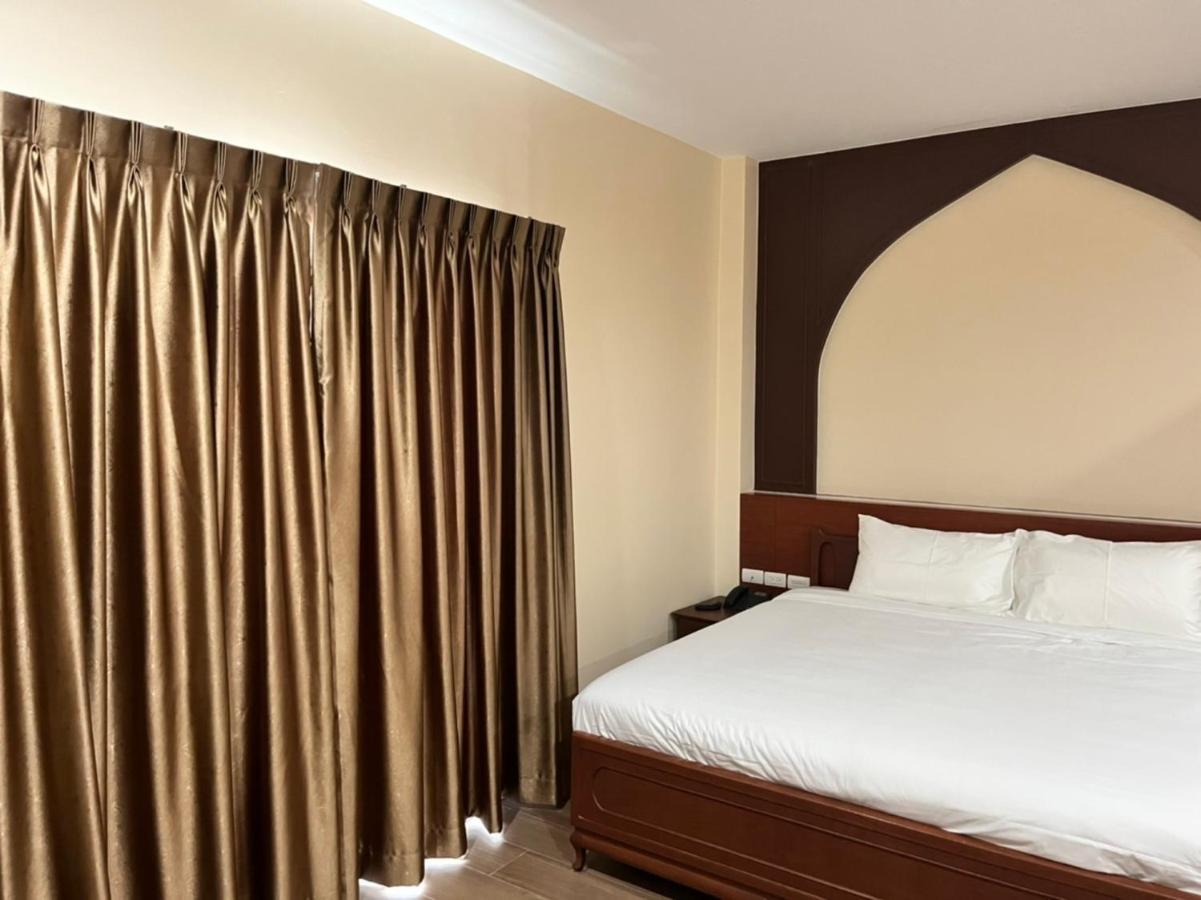 Anwari Hotel Bangkok Esterno foto